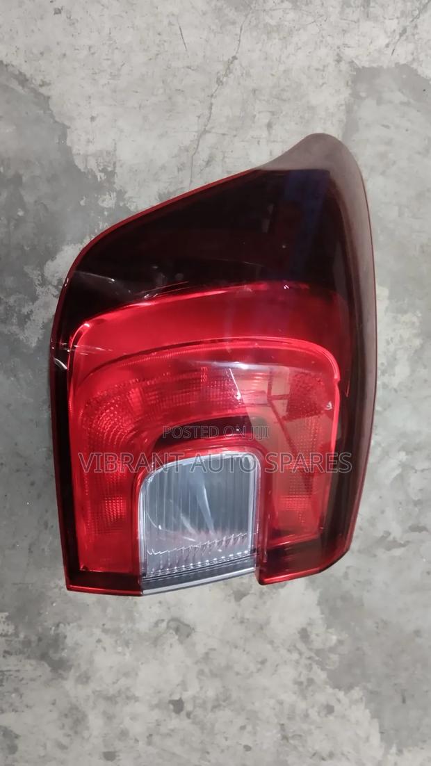 Subaru Levorg Backlights