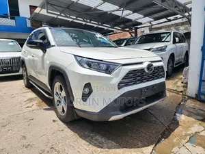 Toyota RAV4 TRD Off Road AWD 2020 White