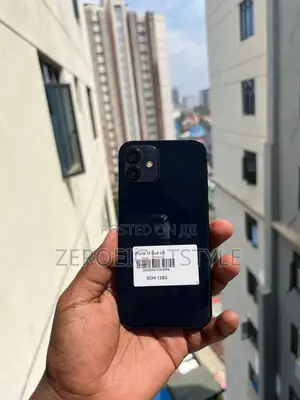 New Apple iPhone 12 128 GB Black