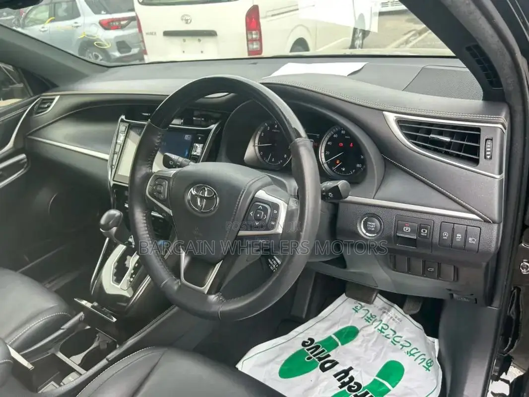 Toyota Harrier 2019 Black