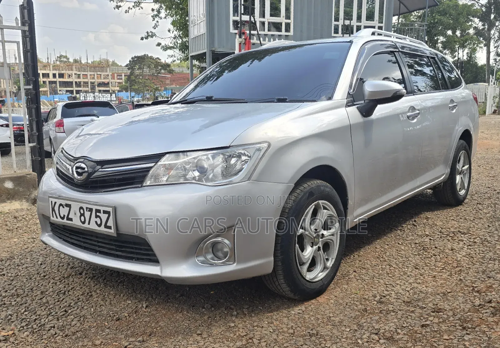 Toyota Corolla Fielder 2013 Silver