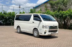 Toyota HiAce 2014 White