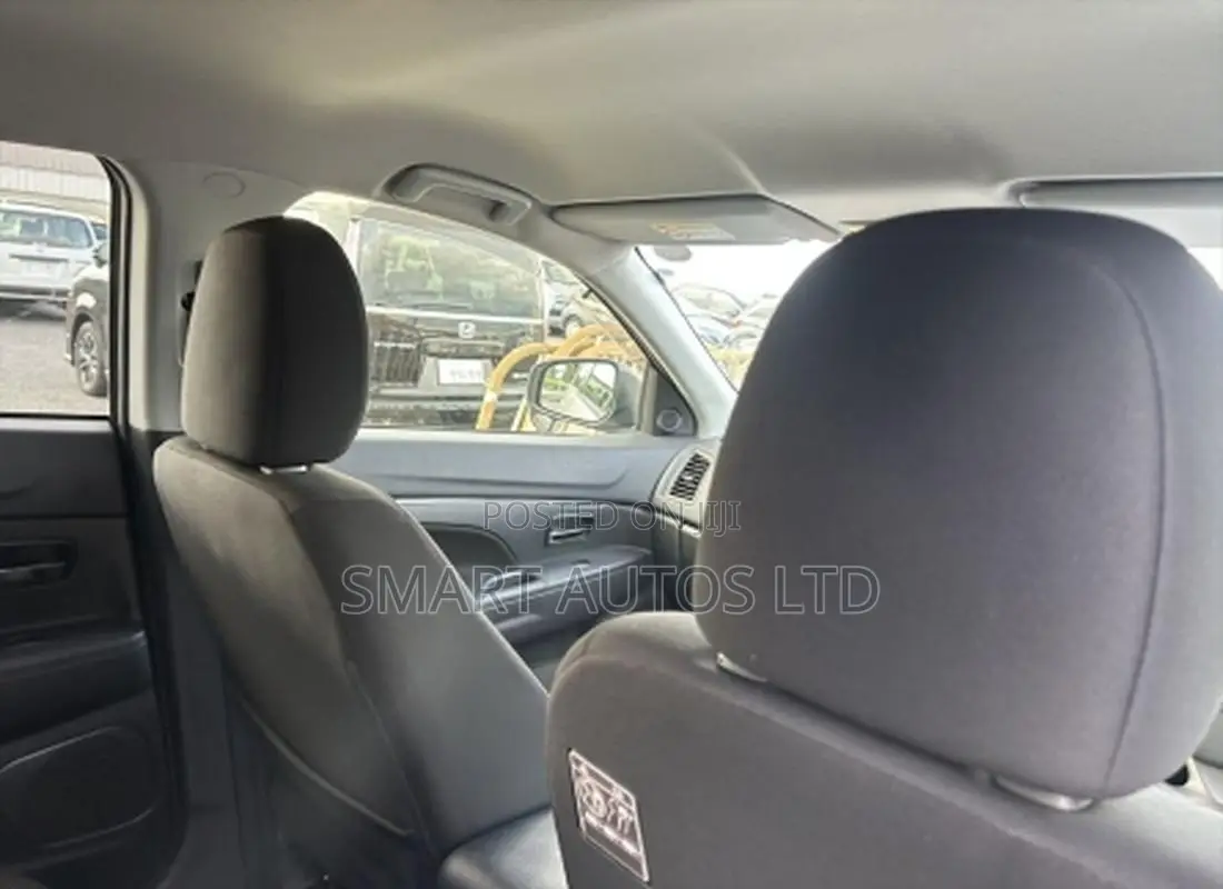 Mitsubishi RVR 2019 Silver