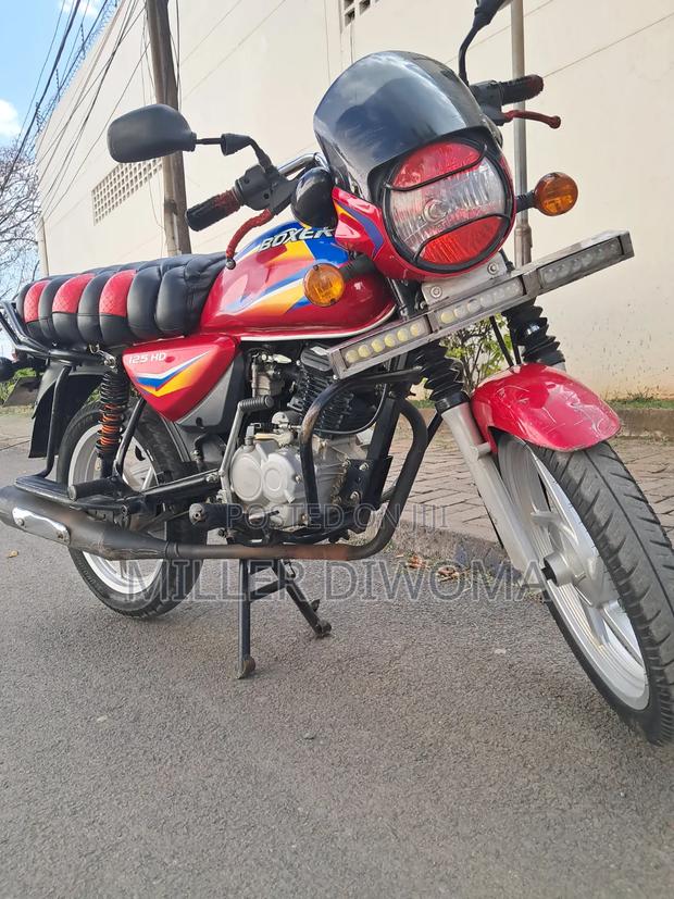 Bajaj Boxer 125 2025 Red - thumbnail 8
