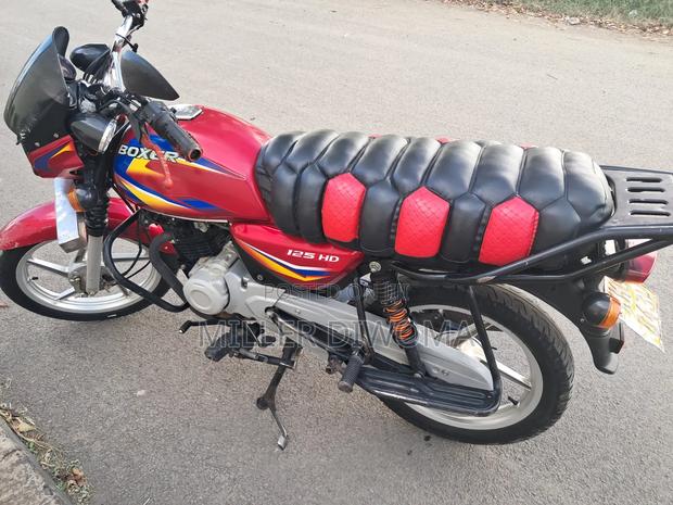 Bajaj Boxer 125 2025 Red - thumbnail 12