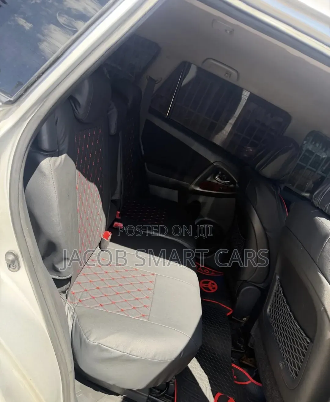 Toyota Vanguard 2011 Silver