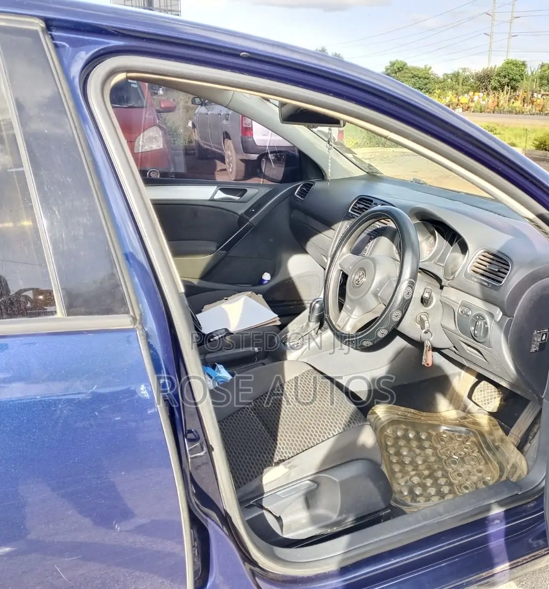 Volkswagen Golf 2011 Blue