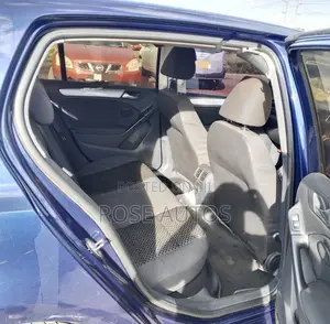 Volkswagen Golf 2011 Blue