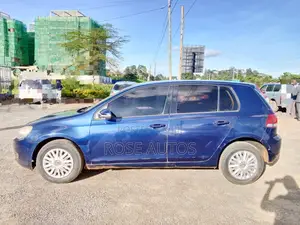 Volkswagen Golf 2011 Blue