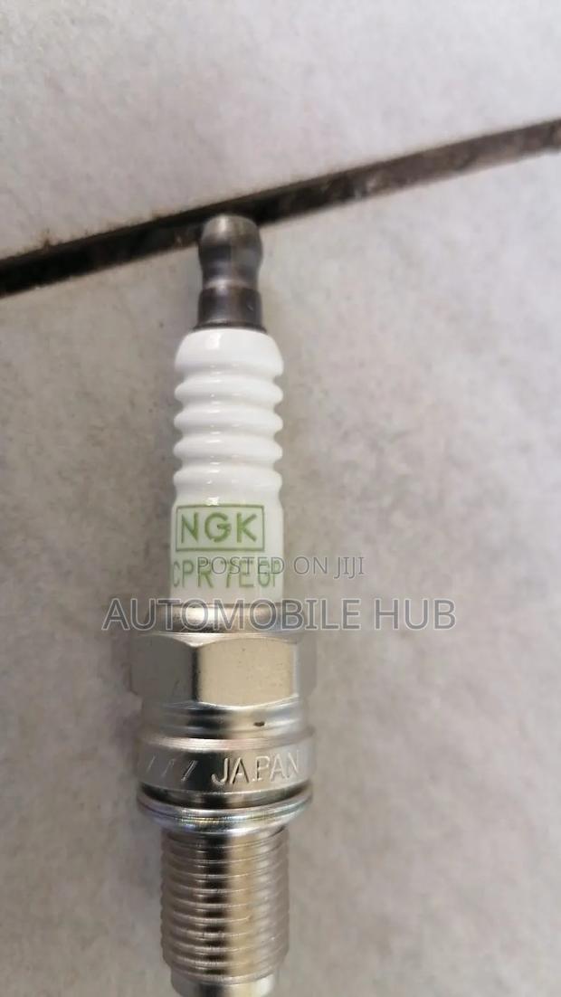 Dcpr7egp Spark Plugs Genuine - thumbnail 2