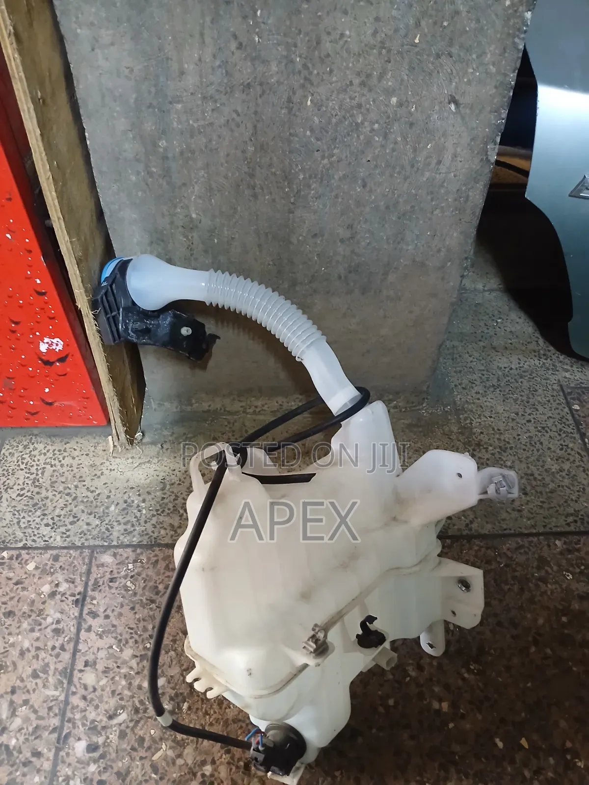 Washer Bottle Mazda Axela