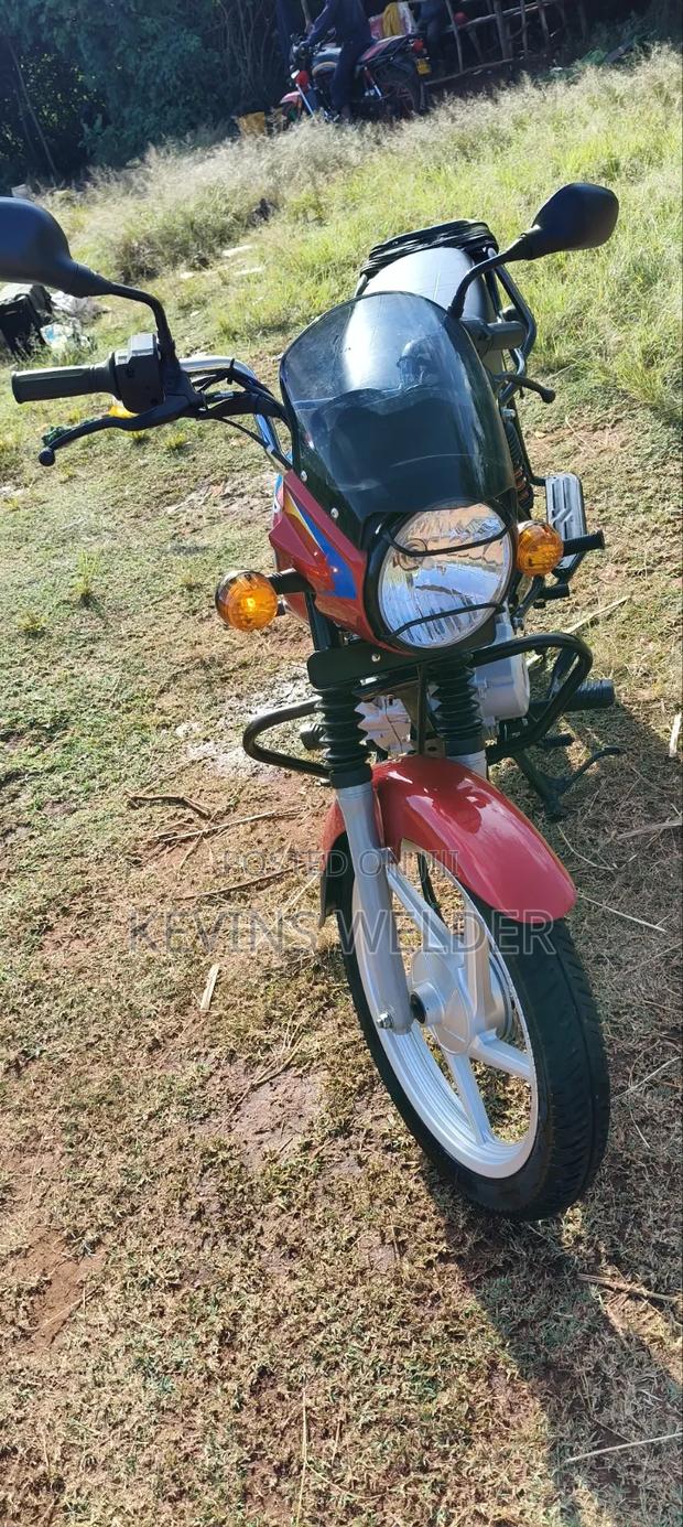 Bajaj Boxer 125 2025 Red - thumbnail 4