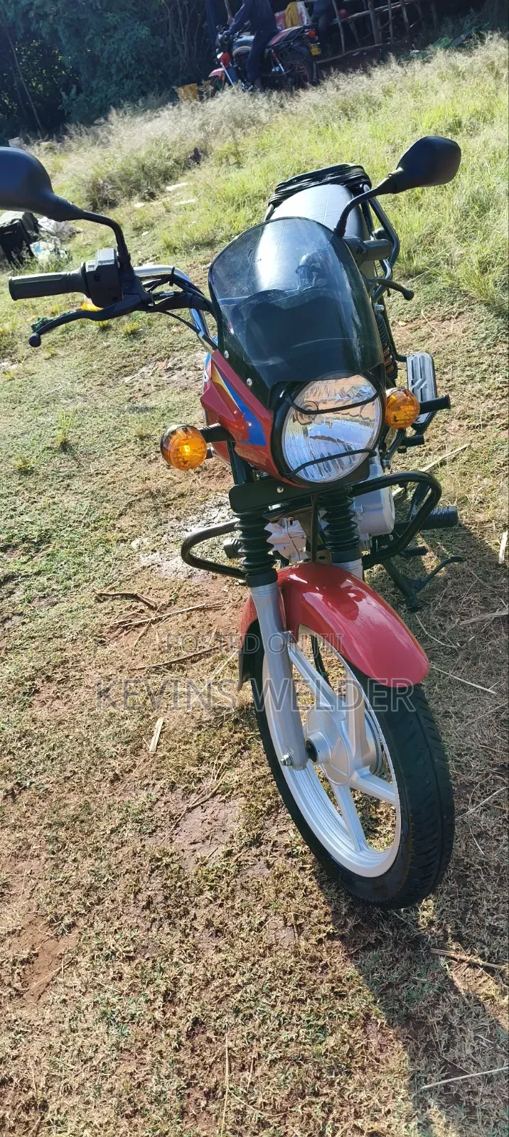Bajaj Boxer 125 2025 Red