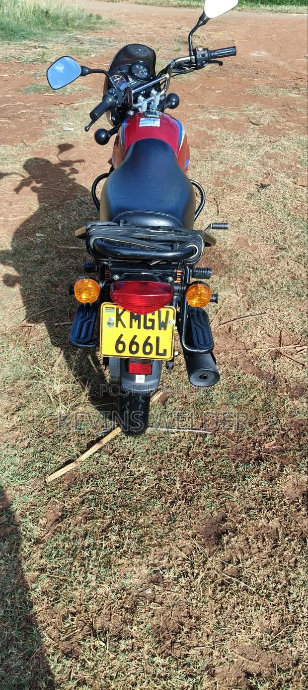 Bajaj Boxer 125 2025 Red - thumbnail 5