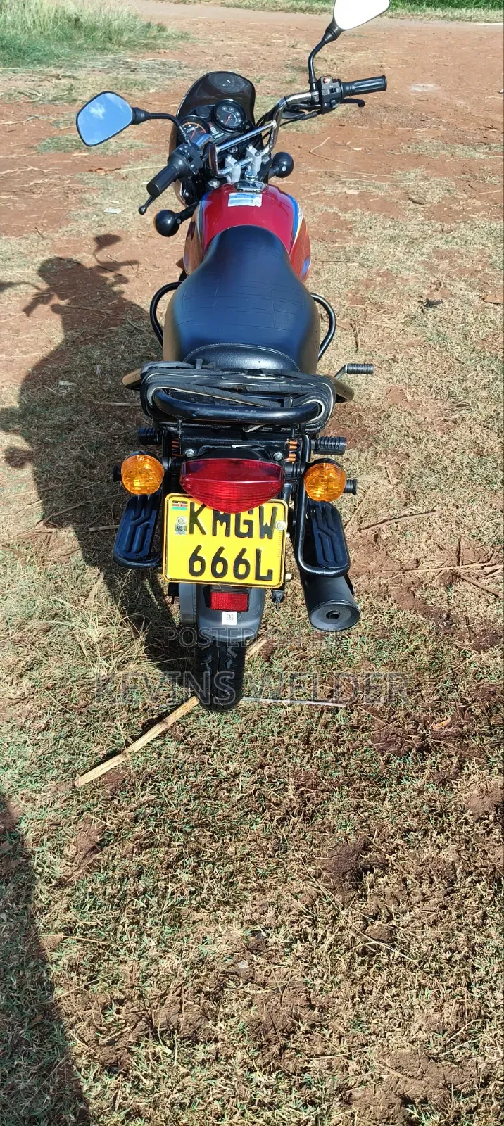 Bajaj Boxer 125 2025 Red