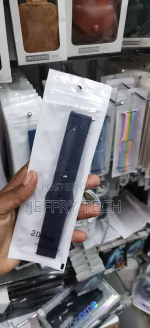 20mm Silicone Smartwatch Band With a Secure Pin-and-Tuck Closure