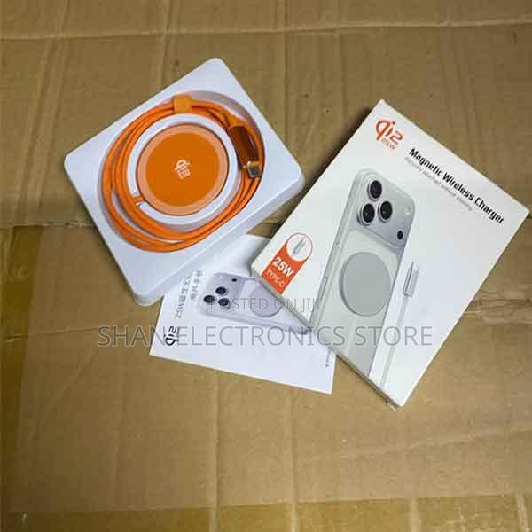 Perfect Universal 25w Wireless Charging Pad: Qi2.2 Qi2 Fast Charger - thumbnail 2