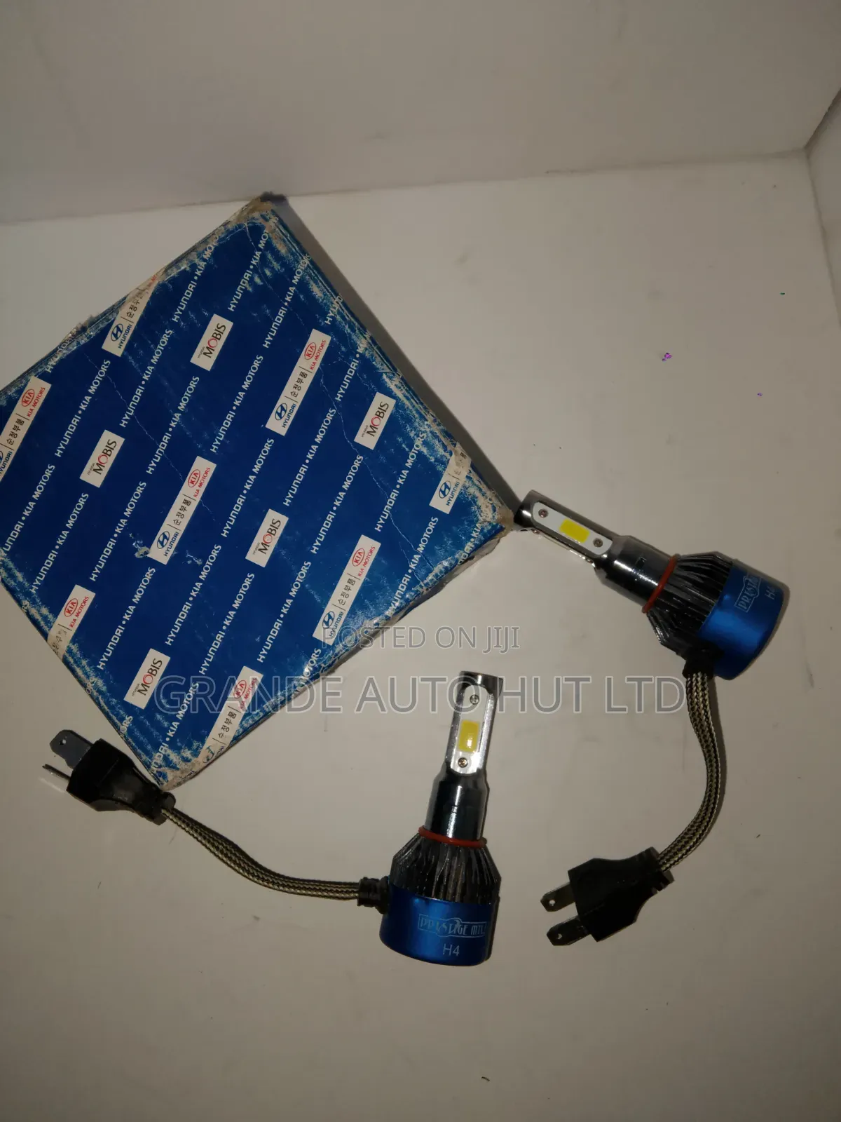 Contact and Horn Hyundai Sonata Nf