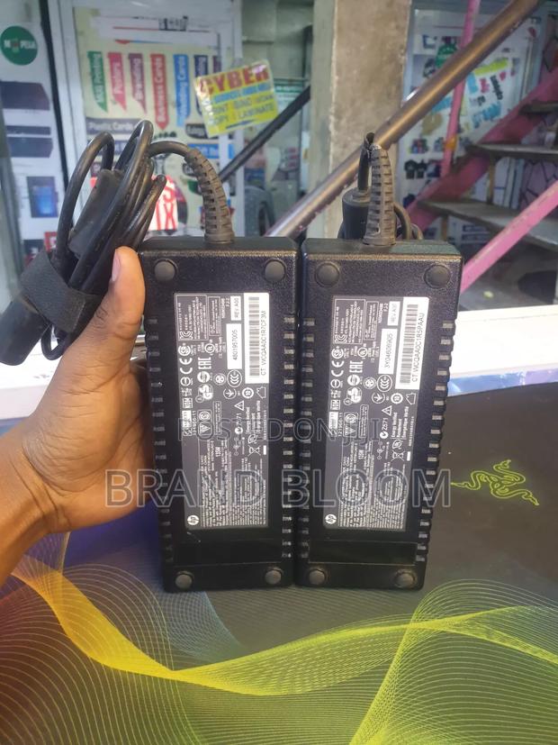 Hp 135w 19.5v 7.4mm Big Pin Blue - thumbnail 2