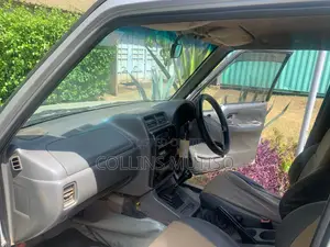 Suzuki Escudo 1997 Silver