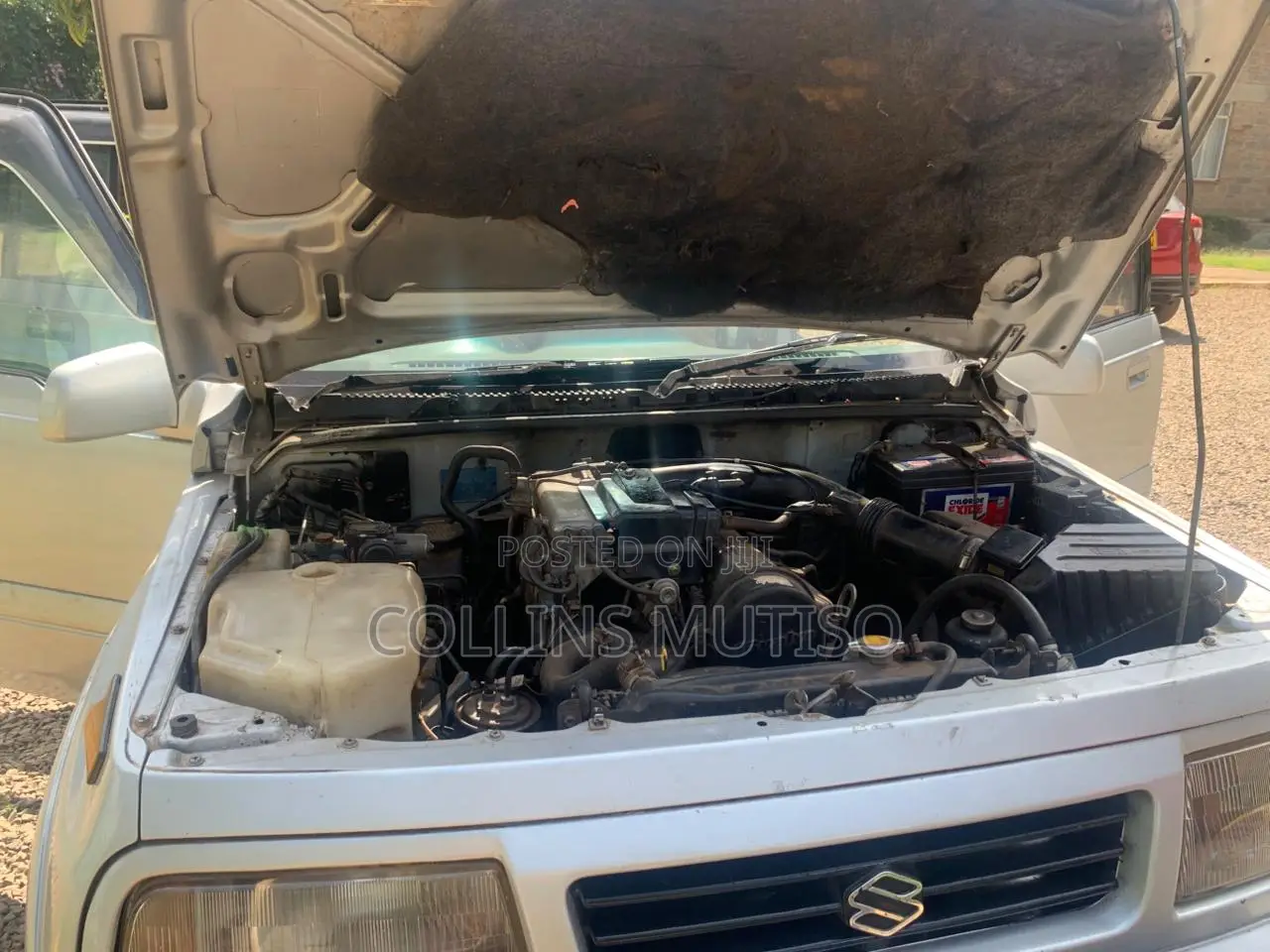 Suzuki Escudo 1997 Silver