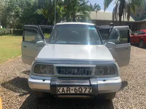 Suzuki Escudo 1997 Silver