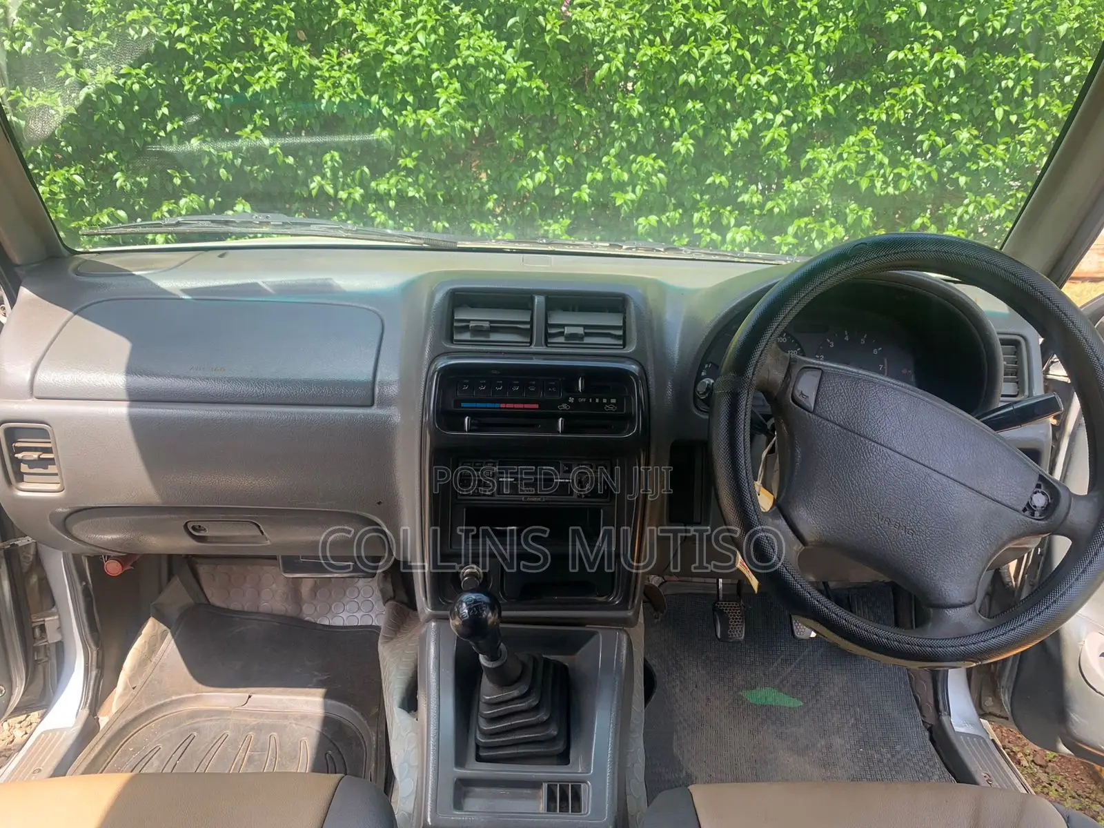Suzuki Escudo 1997 Silver