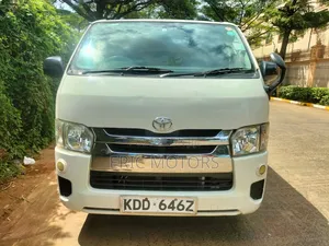 Toyota HiAce 2014 White