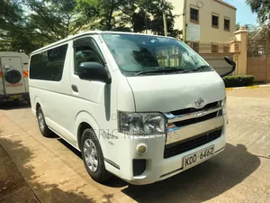 Toyota HiAce 2014 White
