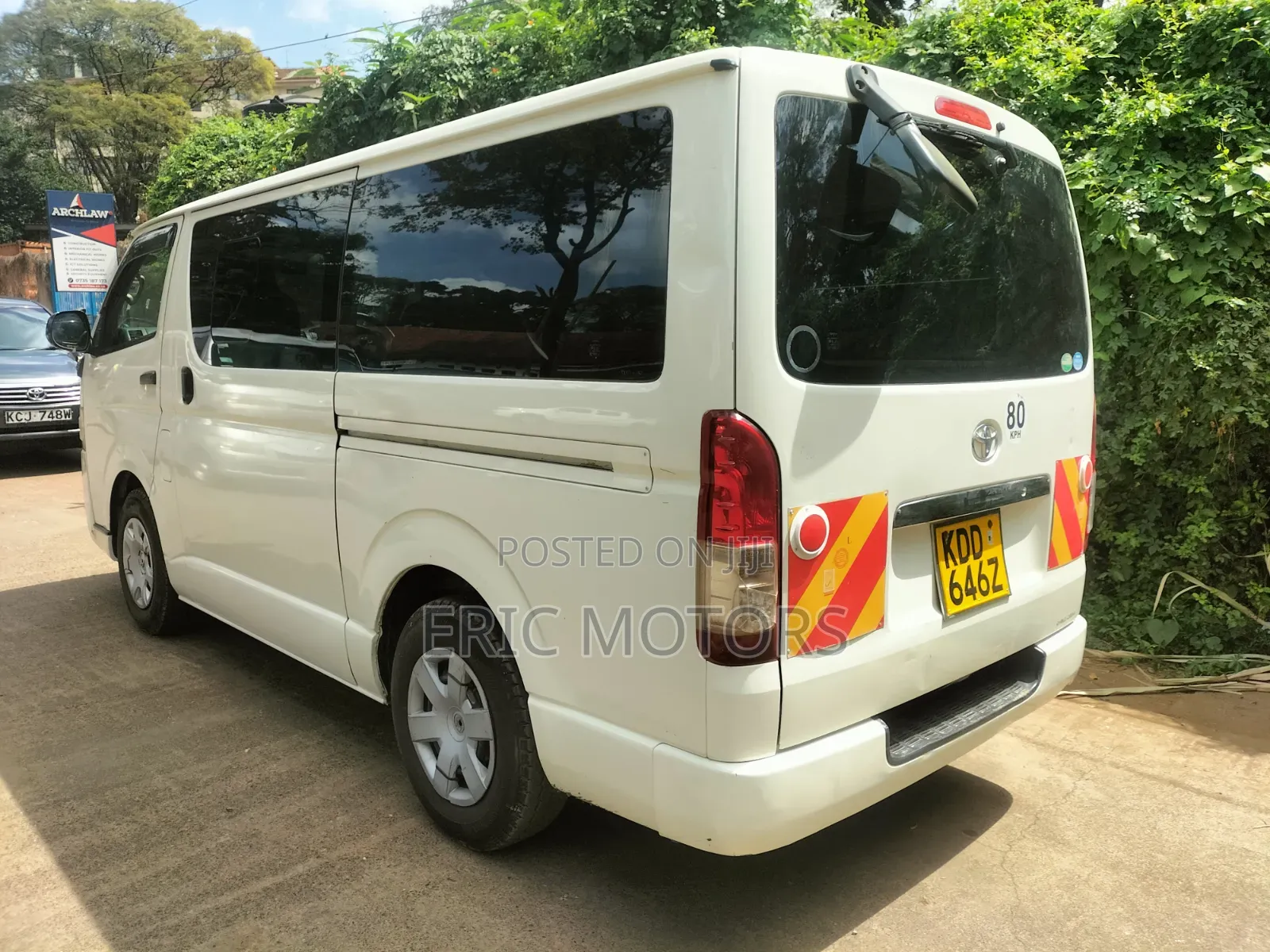 Toyota HiAce 2014 White
