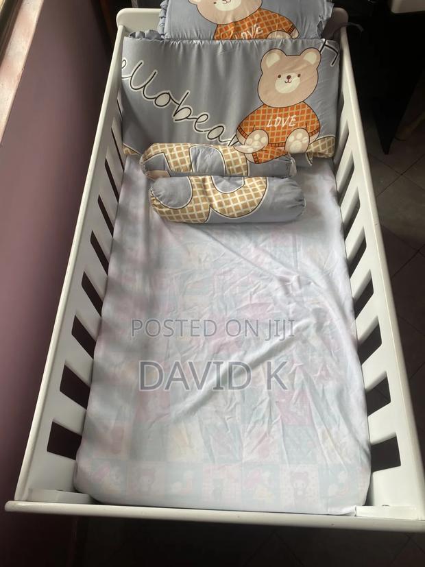 Baby Crib + Matress, Bed Sheet and Bumper Set - thumbnail 2