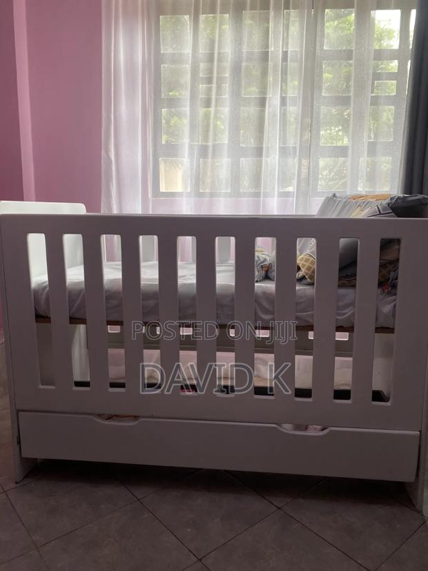 Baby Crib + Matress, Bed Sheet and Bumper Set - thumbnail 4
