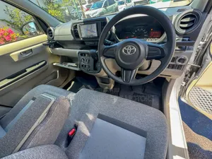 Toyota Passo 2019 Silver