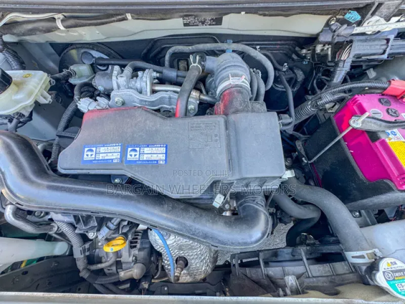 Toyota Passo 2019 Silver
