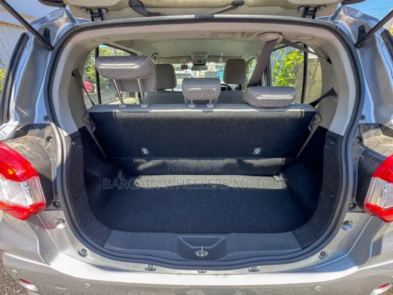 Toyota Passo 2019 Silver