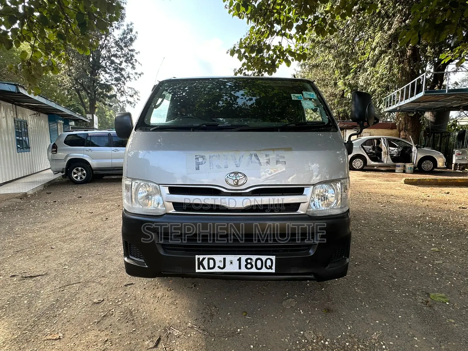 Toyota HiAce 2015 Silver