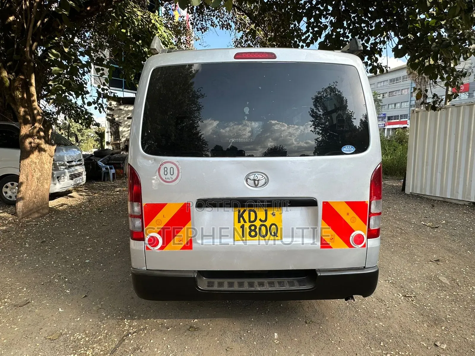 Toyota HiAce 2015 Silver