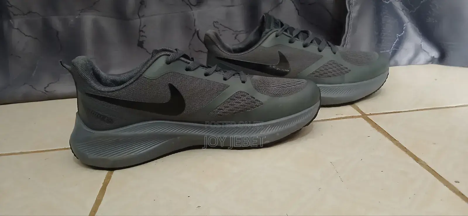 Nike Zoom Size 42