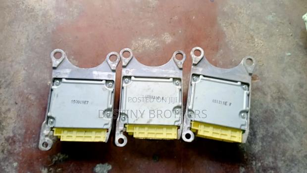 Airbag Control Box Toyota Axio Fielder 161 (Parts No.22)