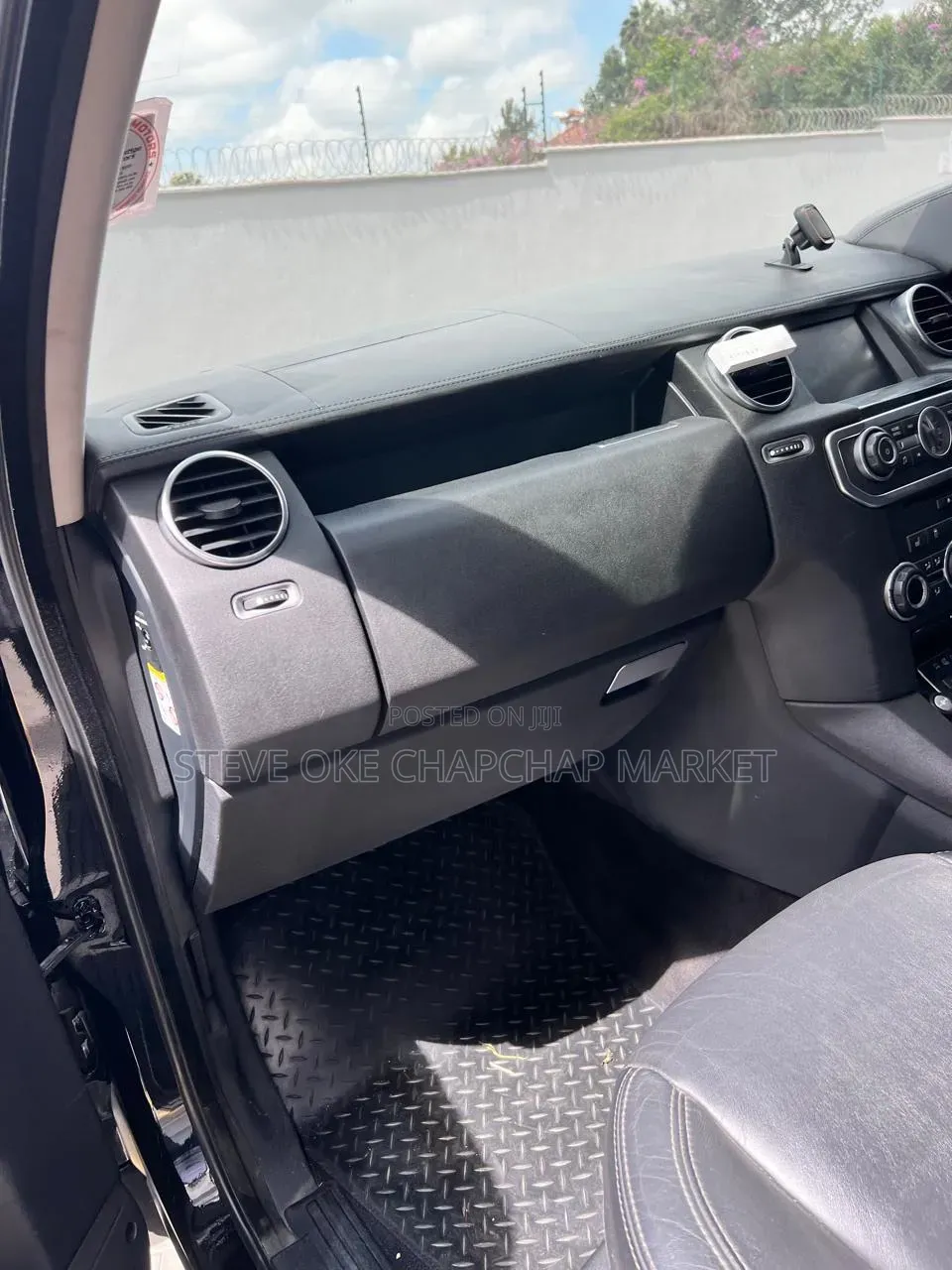 Land Rover Discovery 2016 Gray