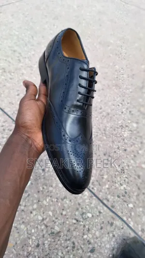 Official Shoes "Anax"