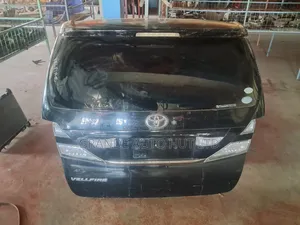 Vellfire Boot/Tailgate