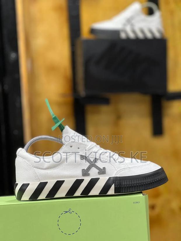 Off-White "Virgil Tm" Sneakers - thumbnail 2