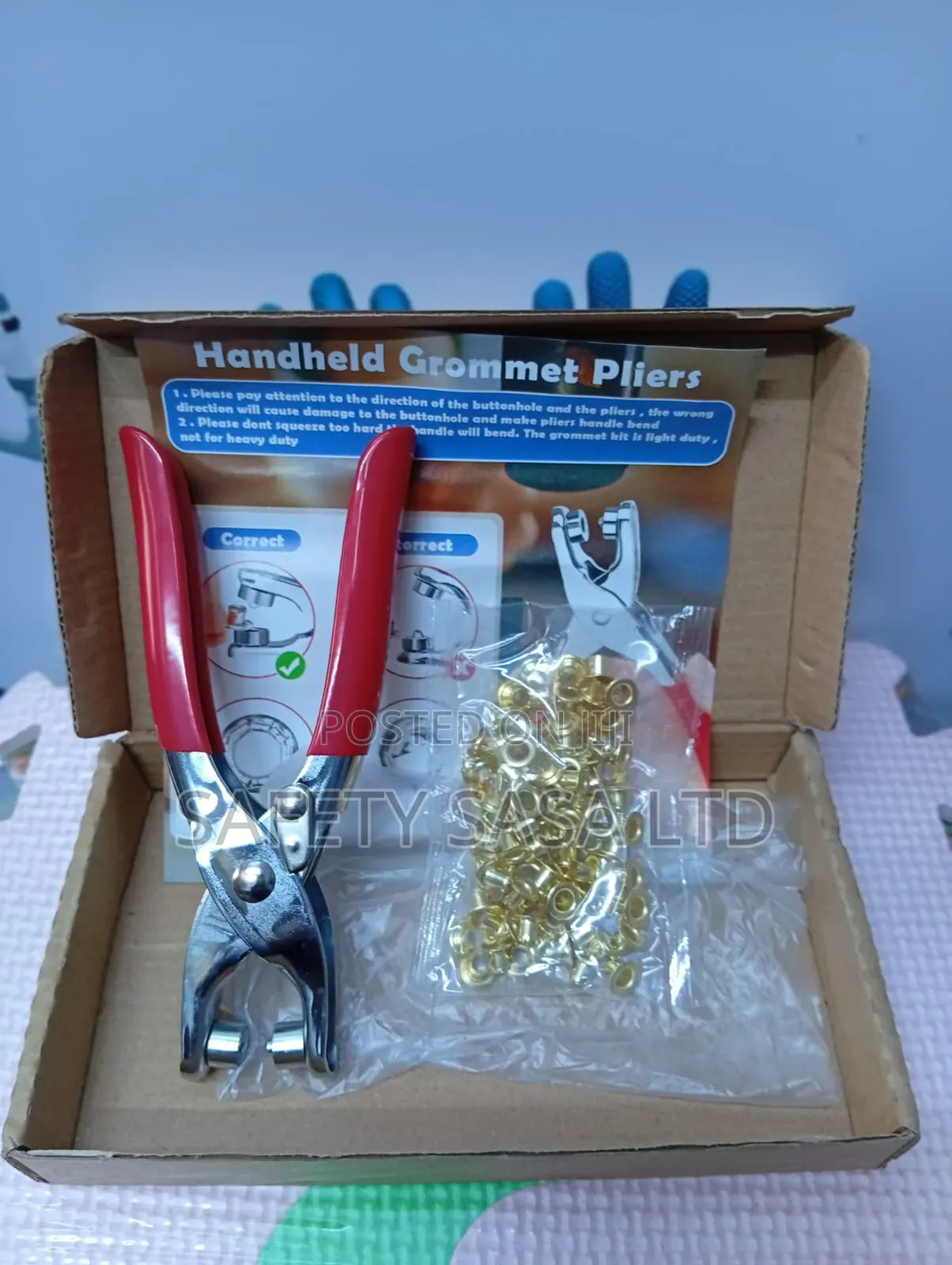 Handheld Grommet Pliers