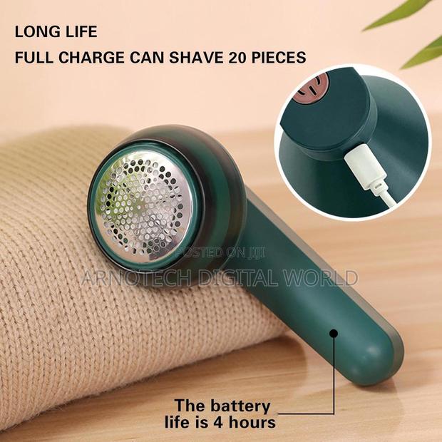 Portable Rechargeable Electric Lint Remover /Fabric Shaver - thumbnail 2