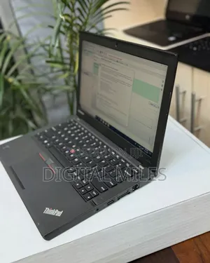 Laptop Lenovo ThinkPad X250 8GB Intel Core i5 SSD 256GB