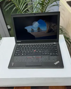 Laptop Lenovo ThinkPad X250 8GB Intel Core i5 SSD 256GB