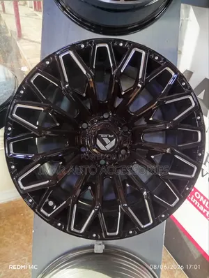 Fuel Off-Road 18-Inch Machined Black Rims | 4x4 Alloy Wheels