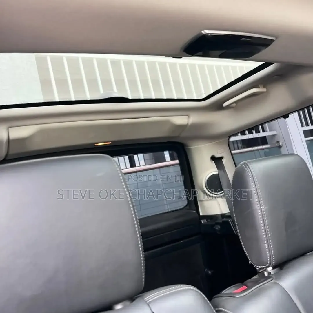 Land Rover Discovery 2016 Gray