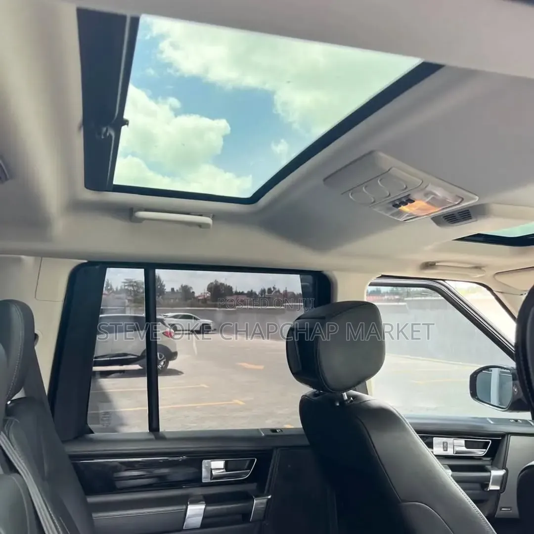 Land Rover Discovery 2016 Gray